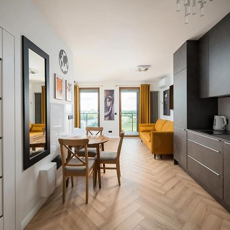 Premium Studio Klobucka Airport Варшава Экстерьер фото