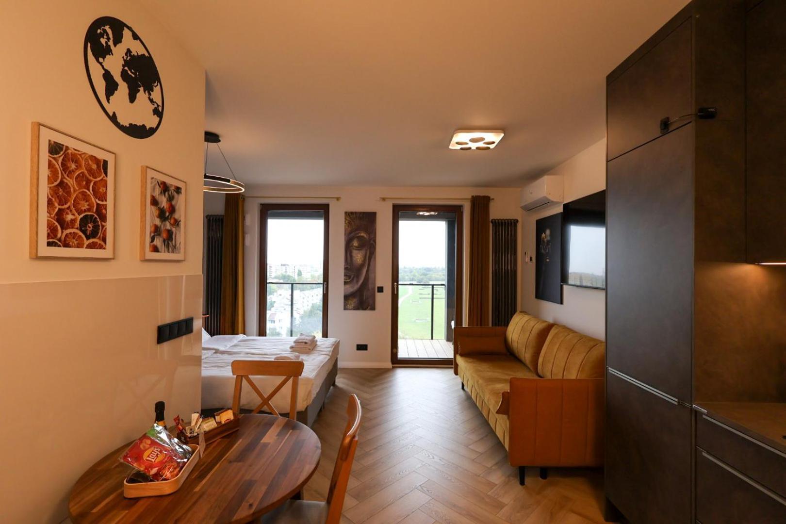 Premium Studio Klobucka Airport Варшава Экстерьер фото